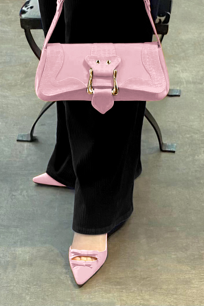 Dress small handbag in light pink leather - Worn view